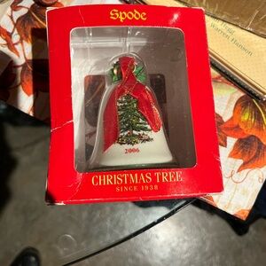 Spode 2006 still in box Christmas bell